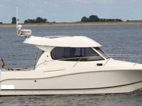 Jeanneau Merry Fisher 815          