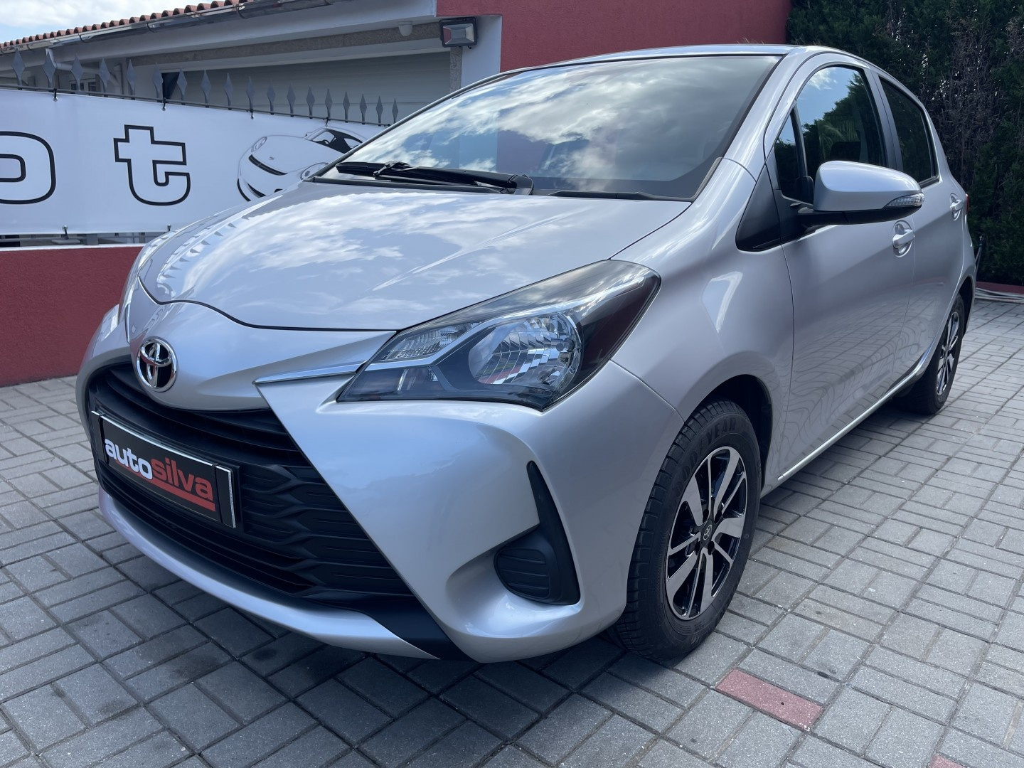 Toyota Yaris 1.0 VVT-I COMFORT