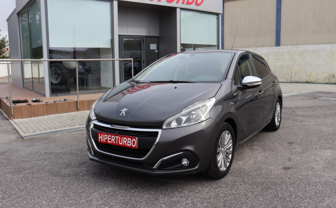 Peugeot 208 1.2 Stayle