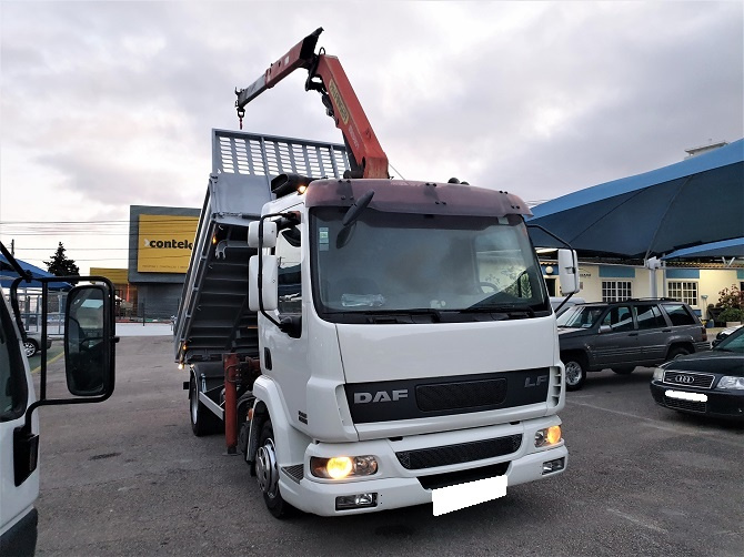 Máquinas e Equipamentos - Ineldani - Trucks Automóveis, Lda.