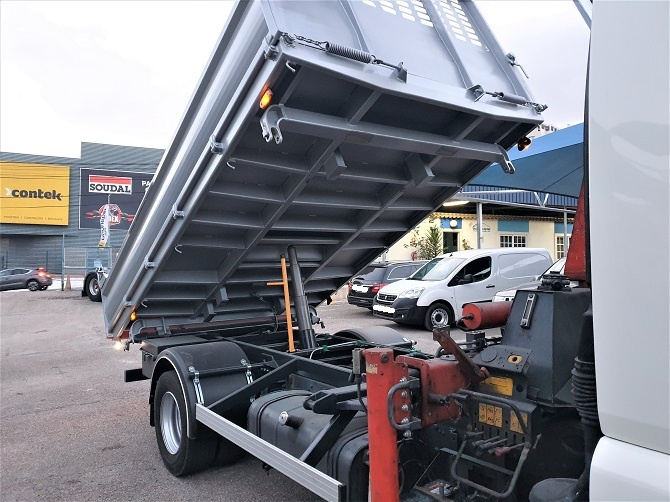 Máquinas e Equipamentos - Ineldani - Trucks Automóveis, Lda.