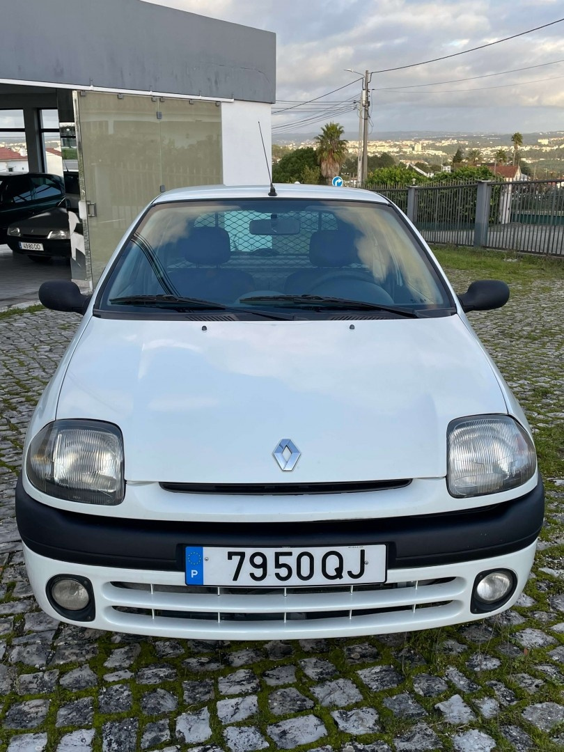 Renault Clio .