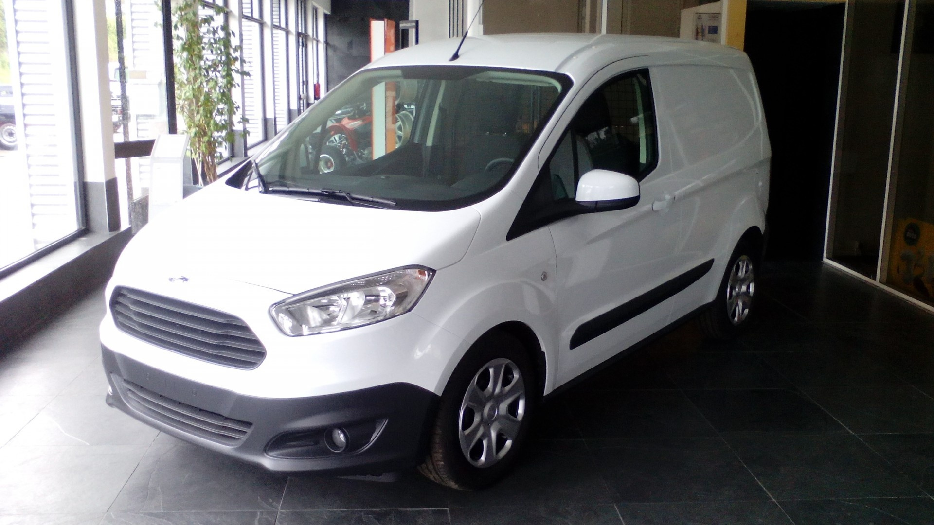 Ford Courier 1.5 TDCi