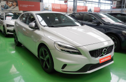 Volvo V40 2.0 D2 R-Design